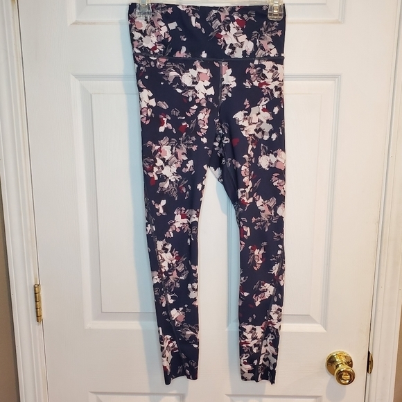 Athleta Midnight Madness Challenge Bloom 7/8 Tights‎ Size XS Leggings 385448-00 - Picture 2 of 9